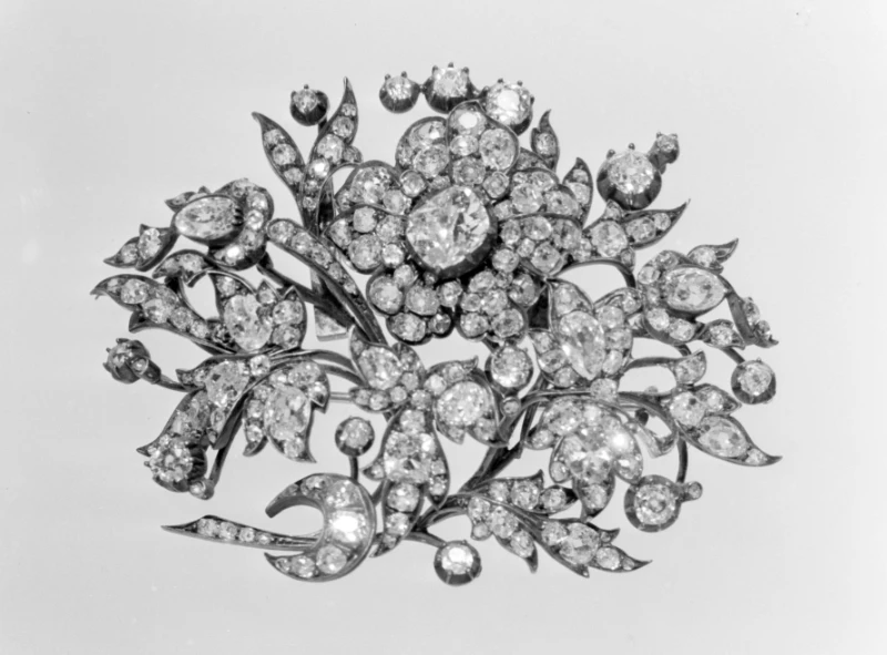 antik ékszergyűjtés