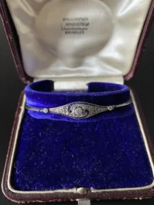 Edward-korabeli ékszerek